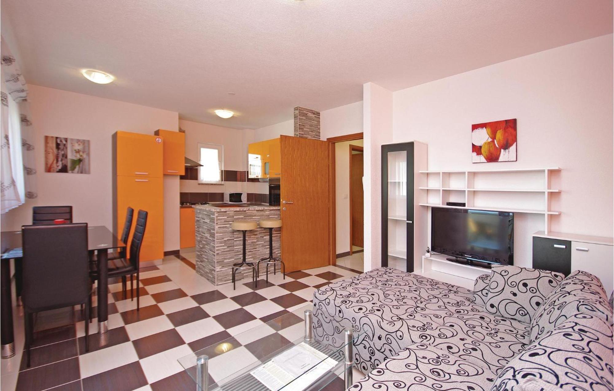 Gorgeous Apartment In Makarska With Wifi Exterior foto